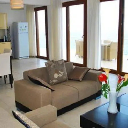 Seacliff Villa, 4 Bed, Private Pool, Wifi Acs Agios Amvrosios (Kyrenia)