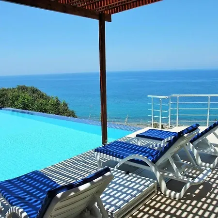 Seacliff Villa, 4 Bed, Private Pool, Wifi Acs