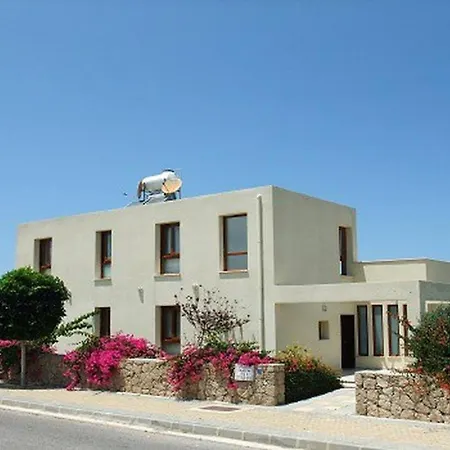 Vilă Seacliff Villa, 4 Bed, Private Pool, Wifi Acs Agios Amvrosios (Kyrenia)