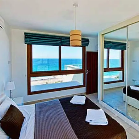 Seacliff Villa, 4 Bed, Private Pool, Wifi Acs Vilă Agios Amvrosios (Kyrenia)